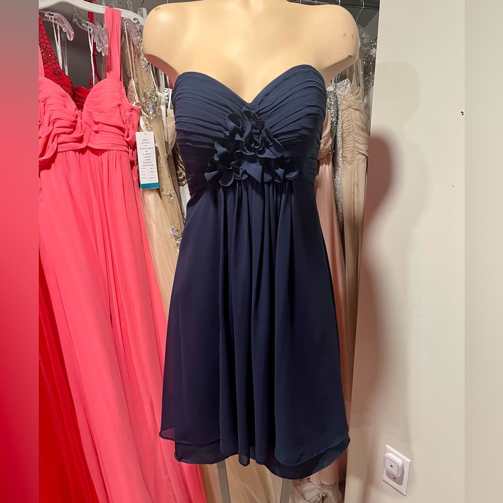 Super Sweet Levkoff Navy Strapless Gown. Size 10.